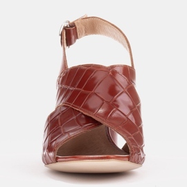 Marco Shoes Ženske kožne sandale od kože s izrezanim prugama smeđa 1