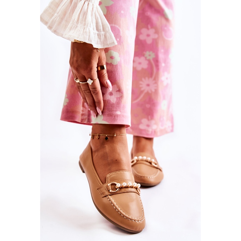 PG1 Ženske smeđe mokasinke s ukrasnim biserima iz Sergie smeđa 1