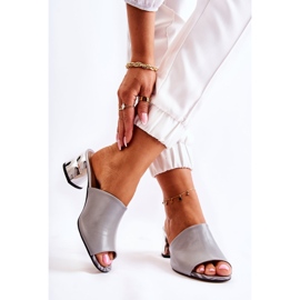 PA2 Kožne ženske papuče na petu Grey Perry siva 2