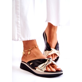 PE1 Udobne kožne ženske papuče crno-zlatne Neyla zlatna 1