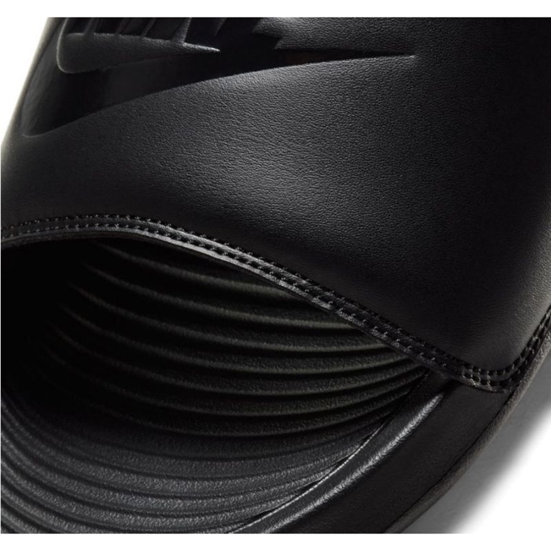 Nike Victori One japanke CN9675 003 crno 3