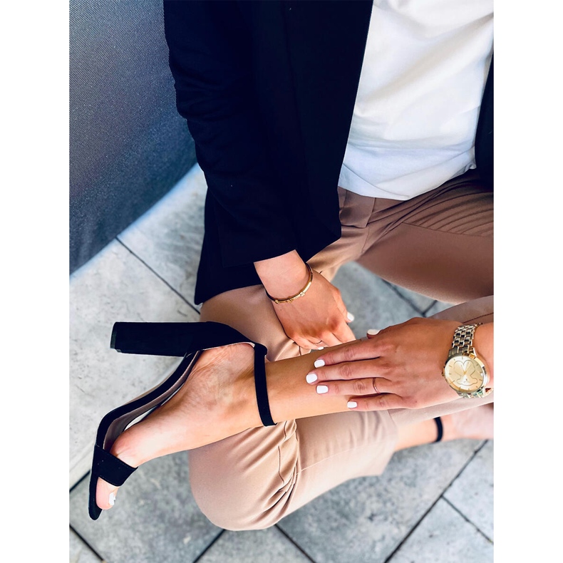 Sandale s visokom potpeticom od Ariel Black Suede crna 1