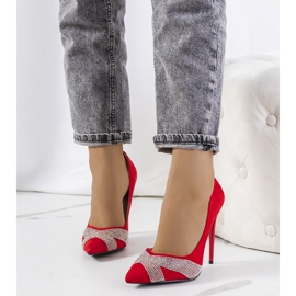 BM Stevenove crvene visoke pete crvena 1