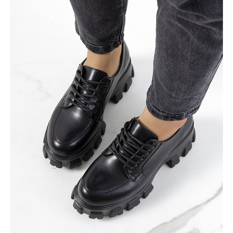 Crne cipele na Massey trapper potplatu crno 1