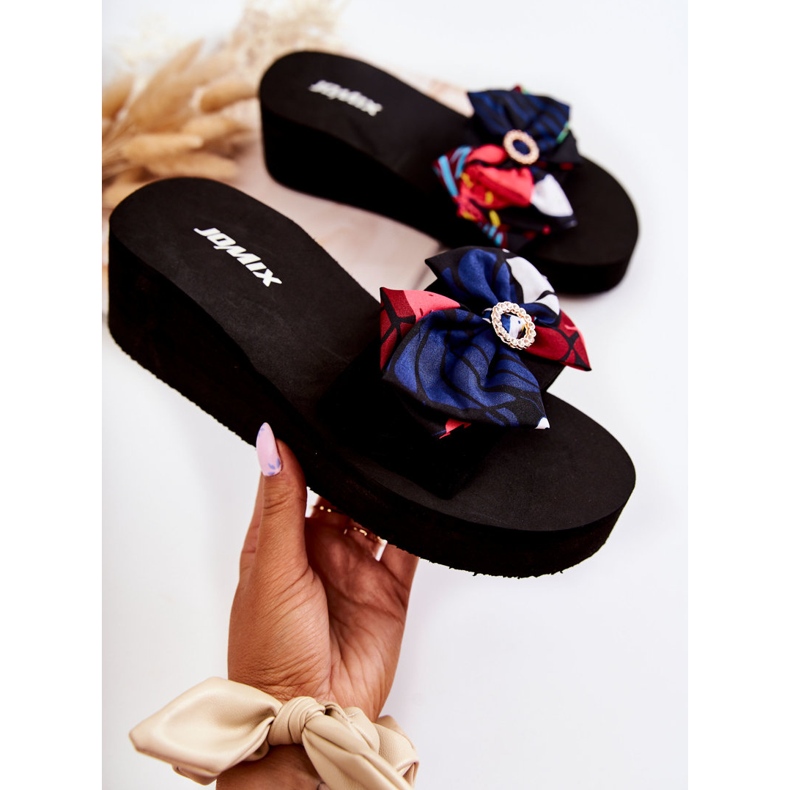 WJ1 Ženske crne Silana papuče na klin od pjene crna višebojan 1