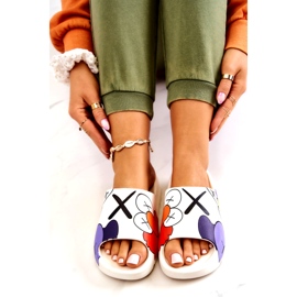 Gumeni okret -Flops s bijelim otiskom bijela 3