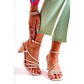 WS1 Klasične lakirane sandale na visoke pete Bež Milani 1