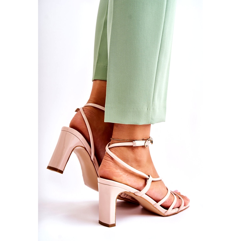 WS1 Klasične lakirane sandale na visoke pete Bež Milani 2