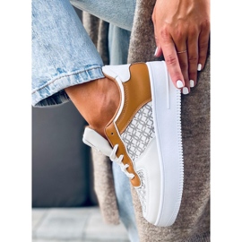 Glovi Bijele ženske sportske cipele bijela raznobojna 1