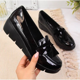 Crne lakirane ženske cipele Filippo crno 2