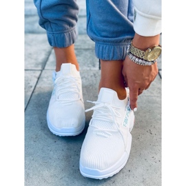 Sportske cipele Hiral Bijele čarape bijela 1