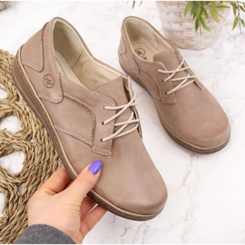 Udobne kožne ženske cipele u bež boji Helios 715 2