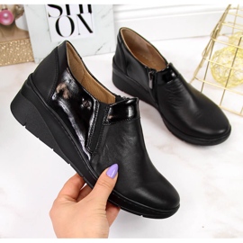 Udobne kožne ženske cipele crne boje Helios 348 crna 2