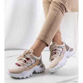 Bež tenisice iz Amarilla zlatni 1