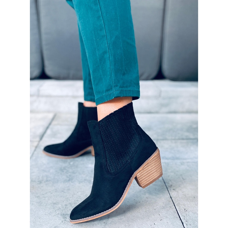 Korsa crne kaubojske čizme crna 1