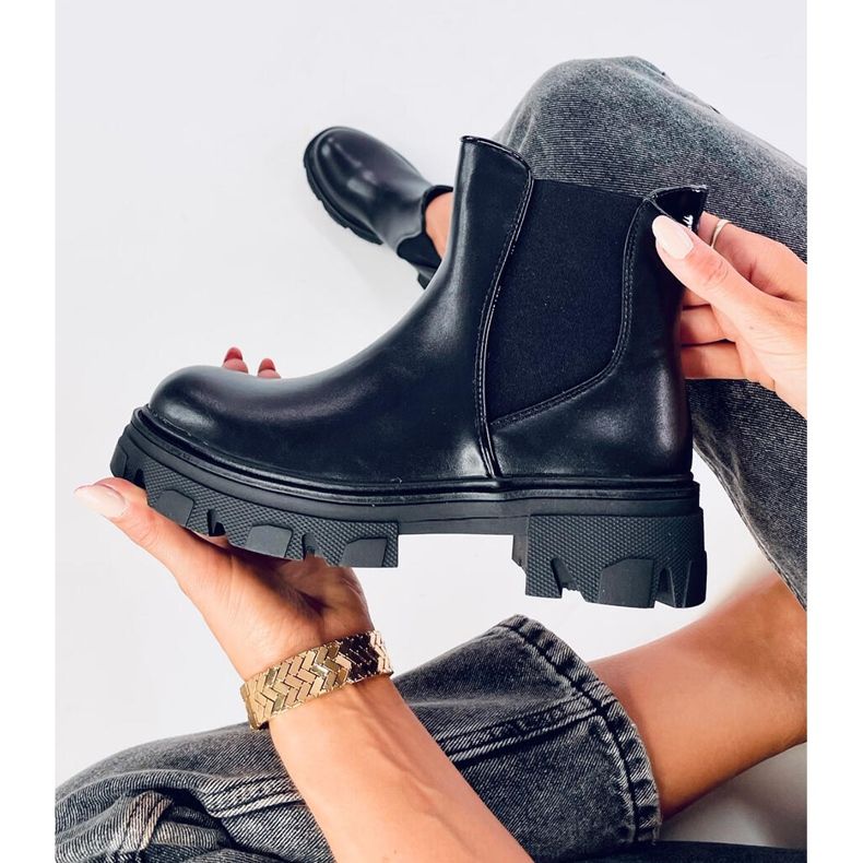 Finn crne Chelsea čizme na visoku petu crna 1