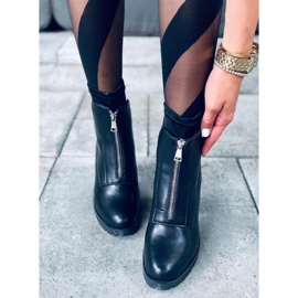 Valovite crne čizme s visokom petom crna 1