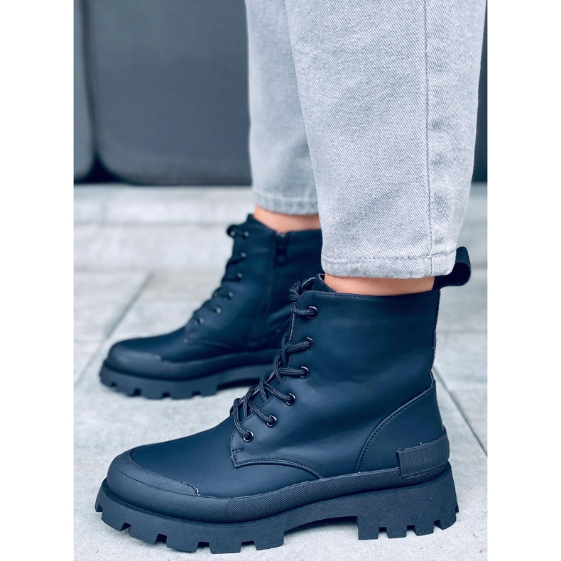 Arlen Crne treking čizme crna 2