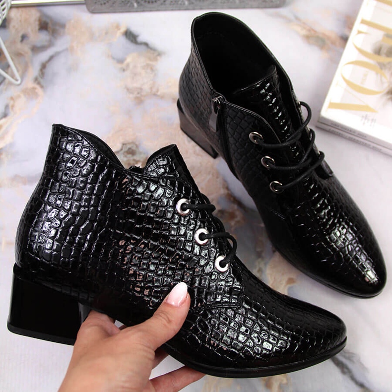 Ženske crne lakirane čizme Vinceza od zmijske kože crna 1