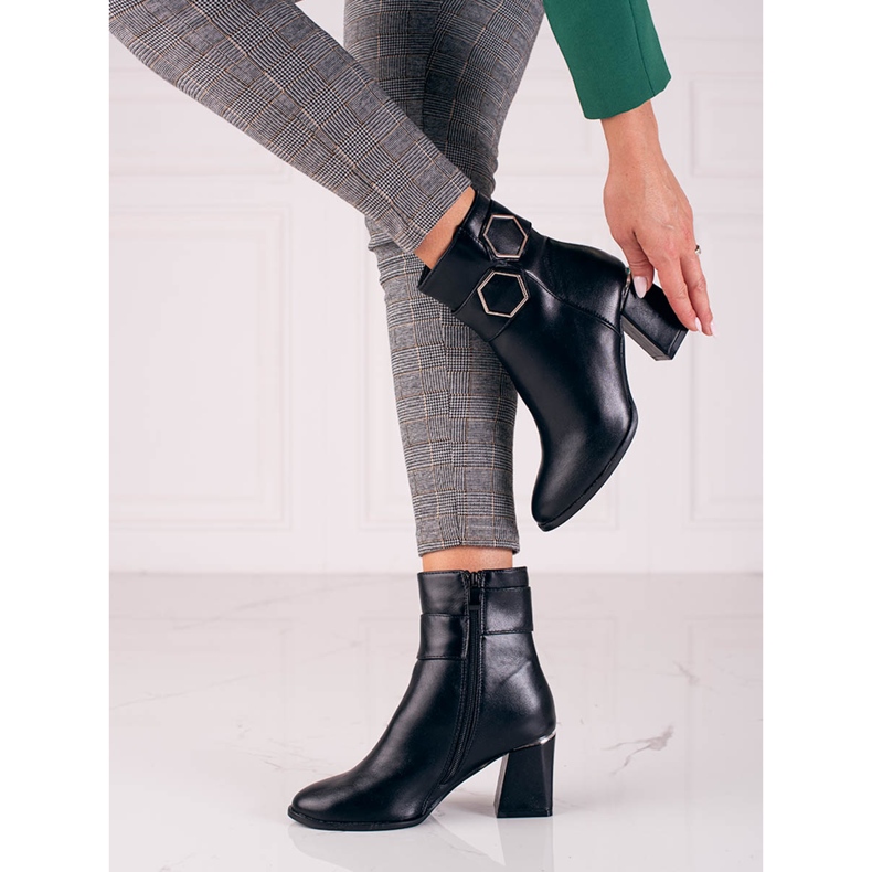 T.Sokolski Crne sokolske ženske čizme na široki stup crna 1