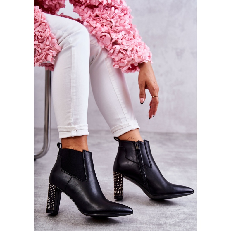 PG1 Elegantne crne Elinor čizme na stupu s mlaznicama crno 1