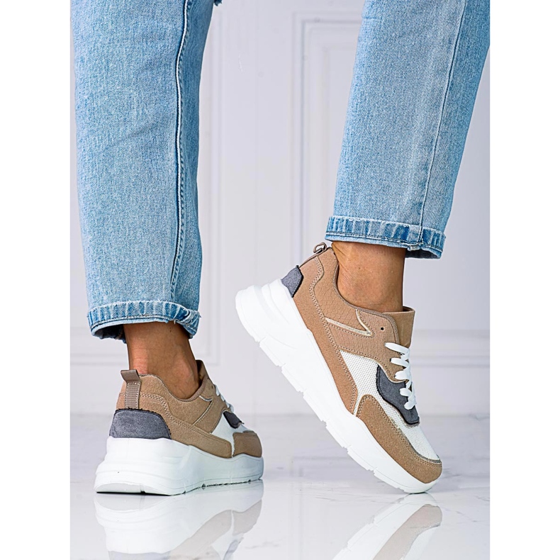 Udobne ženske tenisice Shelovet na debelu bež platformu smeđa 1