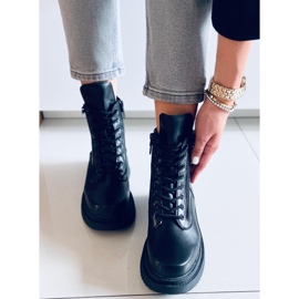 Gležnjače Edvin Black s visokim potplatom crna 2