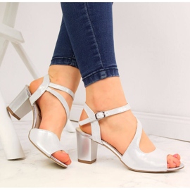 NATALII BRAT BUT Ženske srebrne satenske kožne sandale Natalije Brat But srebro 1