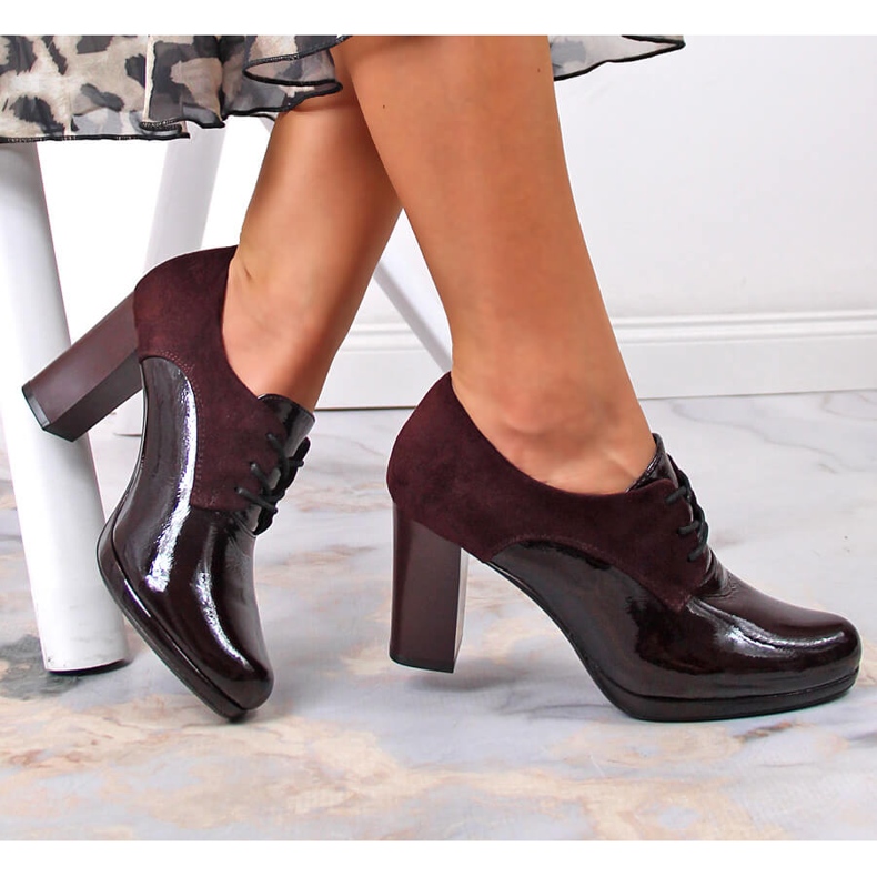 Ženske jazz cipele na kestenjastoj Jezzi kopči crvena višebojan 1