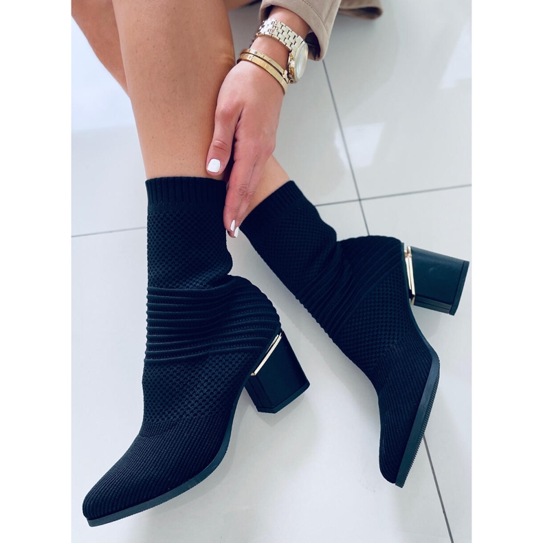 Tiara Crne čizme s visokom petom crno 2