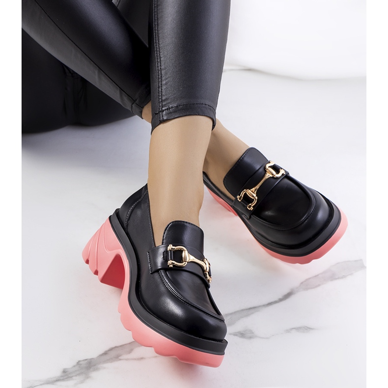 Crne brogove na ružičastim potplatima Korgal crna 1