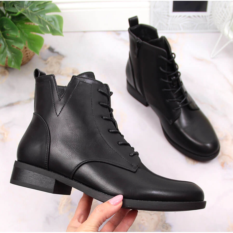 S.Barski Crne čizme na vezanje s patentnim zatvaračem S. Barski crna 1