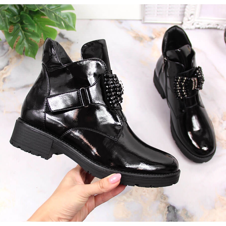 Ženske čizme sa lakiranom crnom Potocki mašnom 1