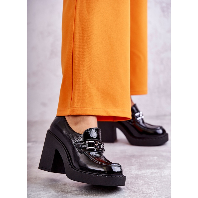 Lakirane cipele na masivnom stupu Black Jaime crno 1