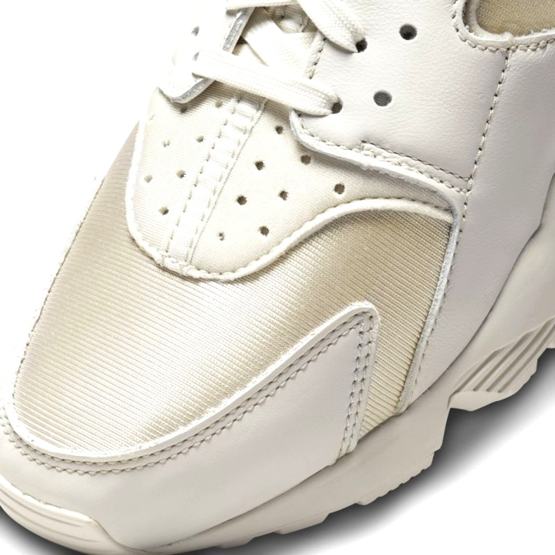 Cipele Nike Air Huarache W DQ0916-001 bež 3