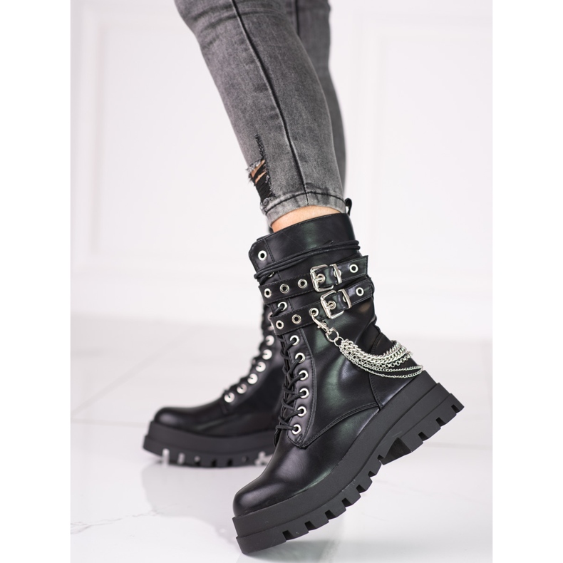 Shelovet radnice s ornamentima crno 1