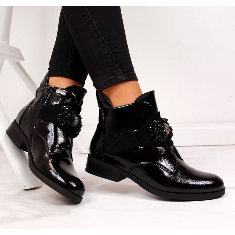 S.Barski Ženske izolirane lakirane čizme s crnom mašnom S. Barski crna 1