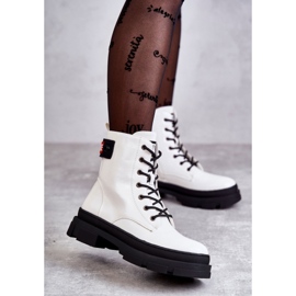 S.Barski Ženske lakirane čizme na vezanje Workers White Conny bijela 2