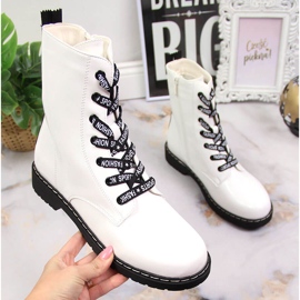 Vinceza Ženske čizme, lakirane izo bijele Vinceze bijela 1