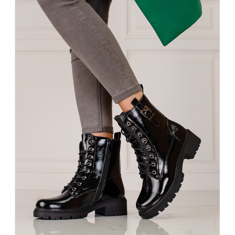 Ženske lakirane torbe Vinceza crna 1