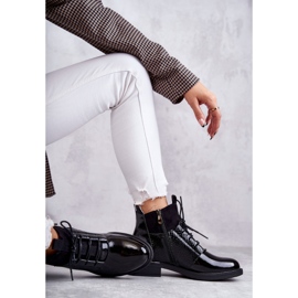 Vinceza Lakirane crne tople čizme na vezanje Cathrine crna 1