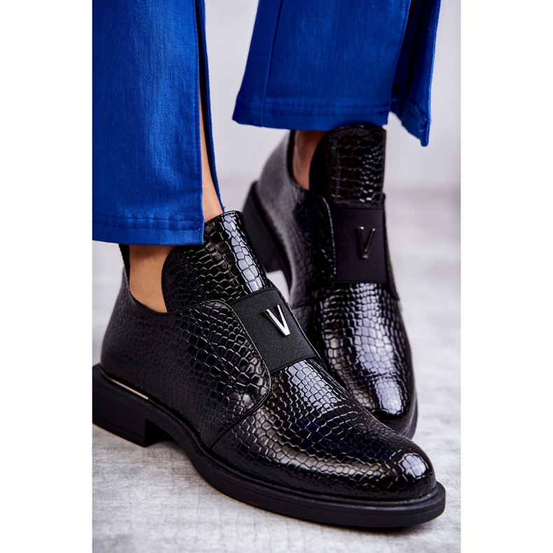 Vinceza Lakirane čizme s izrezima na ravnu petu Crne Eunice crno 2