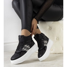 Crne tenisice iz Adolisa crna 1