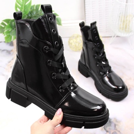 S.Barski Crne izolirane lakirane čizme S. Barskog crna 1