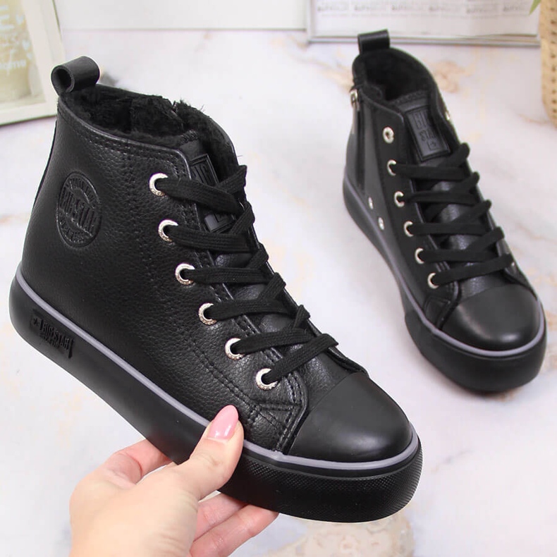 Visoko izolirane crne dječje tenisice Big Star KK374228 crno 1