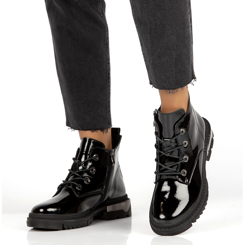 Tople lakirane čizme Filippo DBT4173 BK crna 1