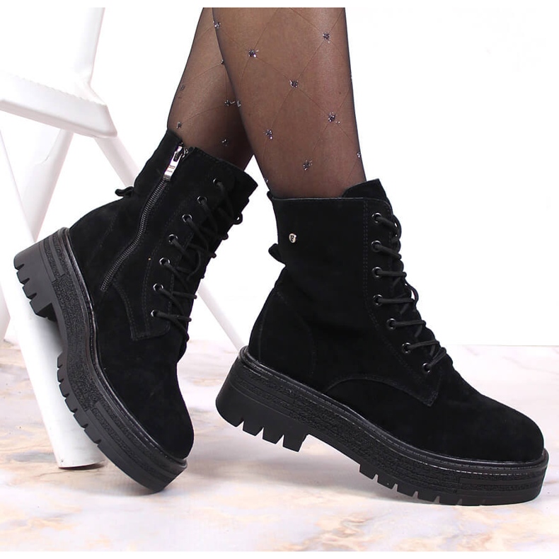 Crne ženske čizme s izolacijom od antilop kože Filippo crna 1