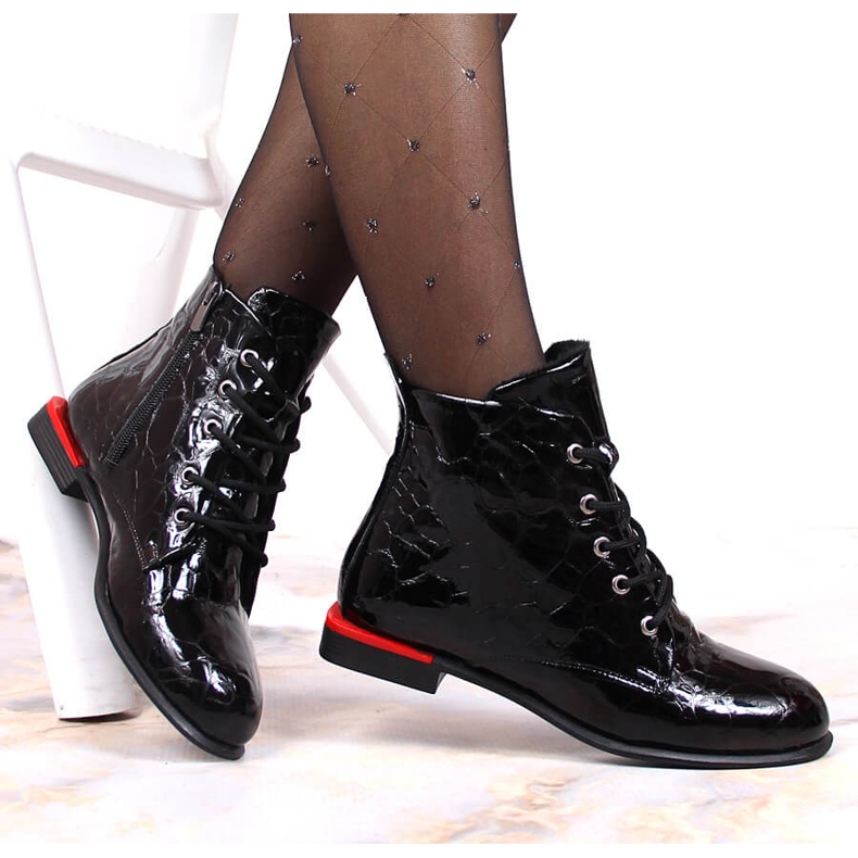 Kožne čizme, lakirane, izolirane crne Artiker crna 1