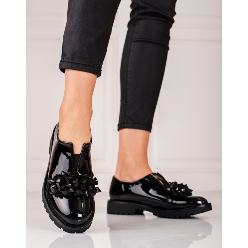 Ženske lakirane cipele na platformi Shelovet crno 1