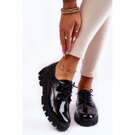 Vinceza Modne lakirane cipele vezane Black Gwendy crna 1